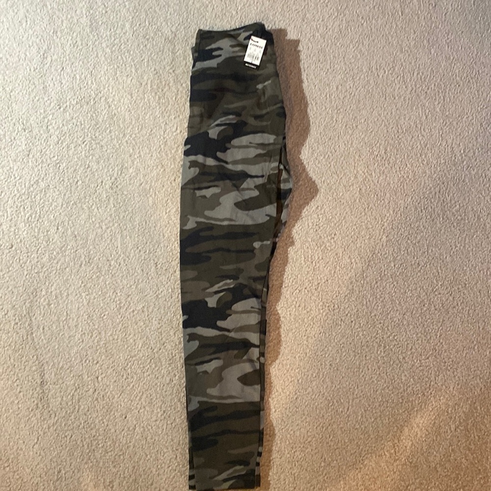 NWT Express camo leggings